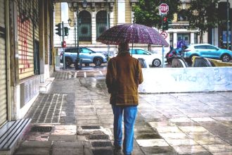 Καιρός: Μεταβολή εξπρές με βροχές, καταιγίδες και ανέμους - Με 36άρια κάνει ποδαρικό ο Ιούνιος