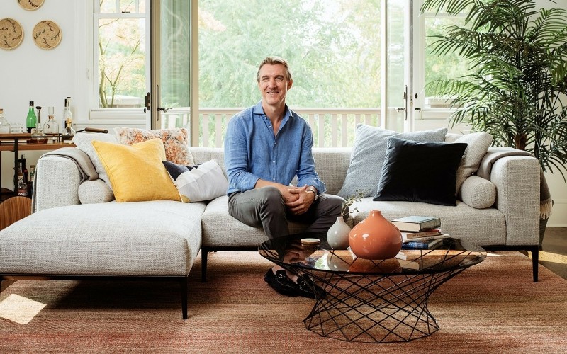 Ποιος είναι ο άνθρωπος που θέλει να αλλάξει το Airbnb