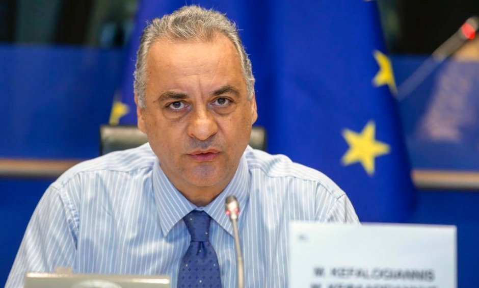 Ο Μανώλης Κεφαλογιάννης θα επισκεφθεί τον Φρέντι Μπελέρη στη φυλακή