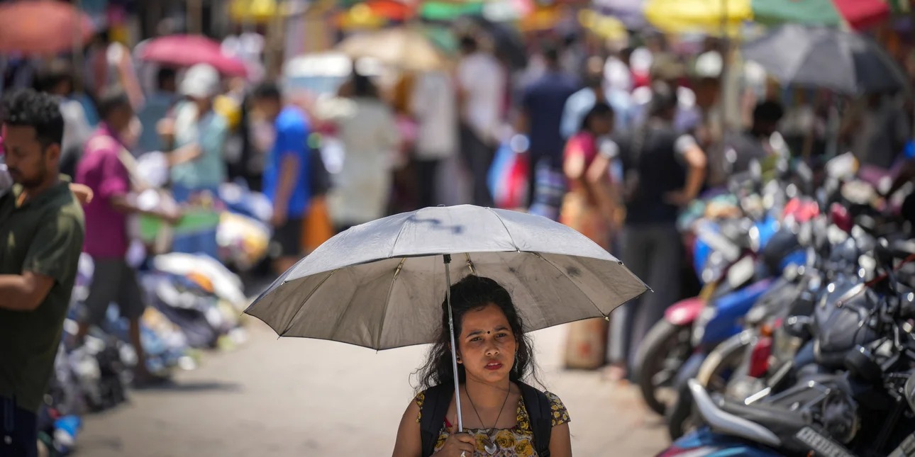 Πρώτος νεκρός στο Νέο Δελχί από το κύμα ακραίου καύσωνα - Στους 52 βαθμούς η θερμοκρασία