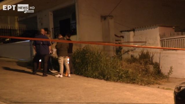 Δράμα στη Νίκαια: Απόπειρα αυτοκτονίας από την 57χρονη που κατήγγειλε τον σύζυγό της ότι την μαχαίρωσε - Δεν άντεχε άλλο το ξύλο