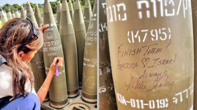 Βόρειο Ισραήλ: Η Νίκι Χέιλι φωτογραφίζεται καθώς γράφει «αποτελειώστε τους» σε ισραηλινή οβίδα