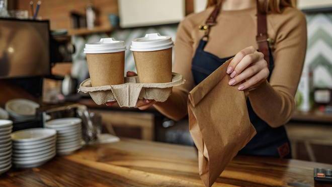 Ακρίβεια: Νέες αυξήσεις – «φωτιά» σε καφέ, κακάο και χυμό πορτοκαλιού