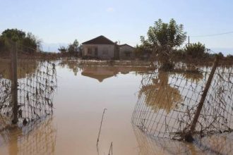 Λέκκας: Όλο και συχνότερα θα βλέπουμε ακραία φαινόμενα με επιπτώσεις που ούτε φανταζόμαστε
