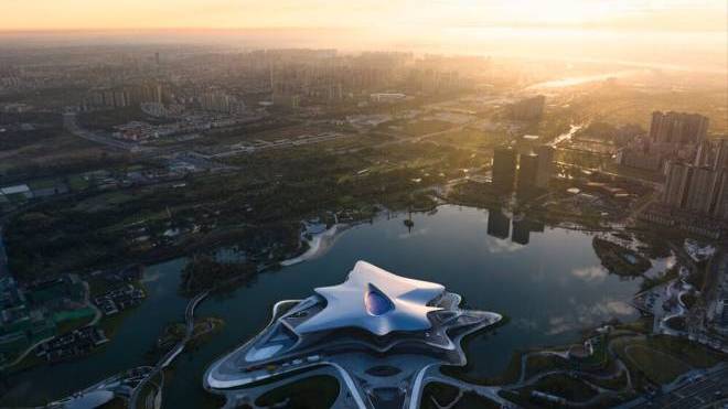 Το μουσείο στην Κίνα που θυμίζει διαστημόπλοιο - Χτίστηκε μέσα σε μόλις έναν χρόνο