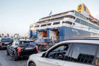 Η μεγαλύτερη έξοδος των τελευταίων ετών για το Πάσχα - Αναχωρούν οι τελευταίοι εκδρομείς, αυξημένη η κίνηση στη Γέφυρα Ρίου-Αντιρρίου