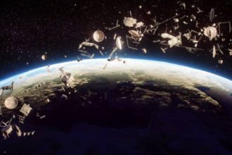 Τι θα κάνετε αν πέσει διαστημικό σκουπίδι στο κεφάλι σας