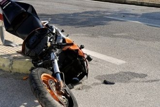 Νεκρός 22χρονος μοτοσυκλετιστής μετά από σύγκρουση με ΙΧ
