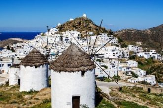 Vanity Fair και Conde Nast Traveller προτείνουν Ίο