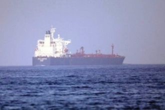 Ελληνόκτητο πλοίο δέχθηκε πυραυλική επίθεση από τους Χούθι