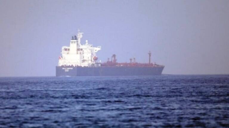 Ελληνόκτητο πλοίο δέχθηκε πυραυλική επίθεση από τους Χούθι