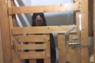 Καλαμάτα: Από το 2022 γνώριζαν οι αρχές για το σύγχρονο Κωσταλέξι με την 29χρονη που ζούσε σε κλουβιά