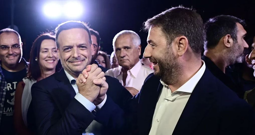 Ο δήμαρχος Αθηναίων Χάρης Δούκας απέναντι στον Νίκο Ανδρουλάκη για την ηγεσία του ΠΑΣΟΚ