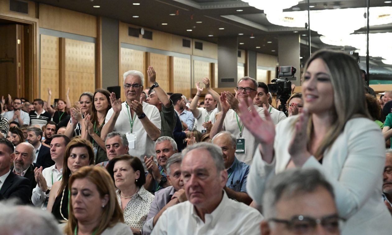 ΠΑΣΟΚ - Ένταση στην Κ.Ε: Δίνουν κατά προτεραιότητα τον λόγο στους «προεδρικούς»