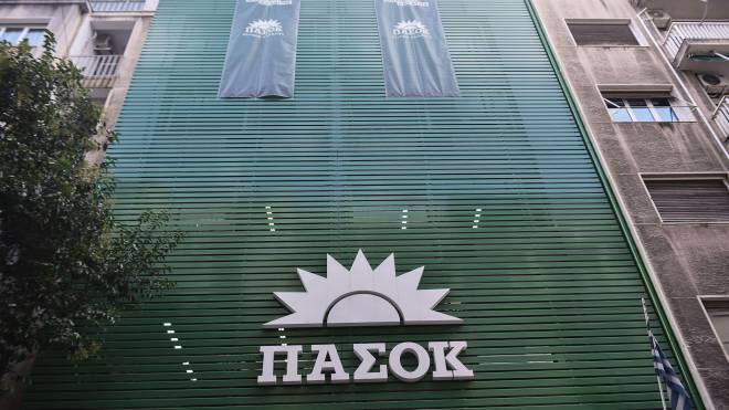 Κύκλοι ΠΑΣΟΚ σε Δούκα: Η βιασύνη είναι κακός σύμβουλος σε όλα τα επίπεδα - Τι απαντά το επιτελείο του Δημάρχου Αθηναίων