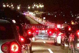 Φωτιά σε βυτιοφόρο που ανετράπη στην Αθηνών - Κορίνθου: Άρθηκαν οι εκτροπές, ουρές χιλιομέτρων (ΦΩΤΟ)