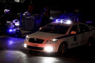 Αιματηρό επεισόδιο σε καφενείο, τα ξημερώματα, με έναν τραυματία