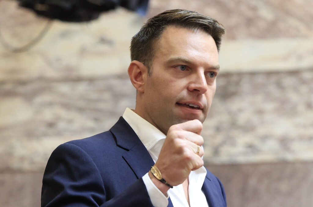 Νέα τρικυμία στον ΣΥΡΙΖΑ: Μέλη της Κεντρικής Επιτροπής μαζεύουν υπογραφές και ζητούν τη σύγκληση των οργάνων