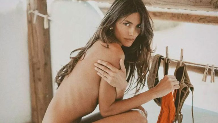 Ηλιάνα Παπαγεωργίου: Η topless από τις διακοπές της στη Μύκονο