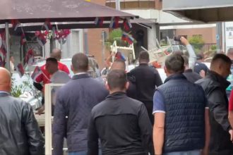 Euro 2024: Σοβαρά επεισόδια στο Γκελζενκίρχεν – Άγγλοι οπαδοί επιτέθηκαν σε Σέρβους