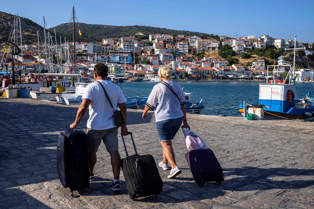 Αύξηση τουριστικών εισπράξεων και εισερχόμενης κίνησης στο Α΄ τετράμηνο