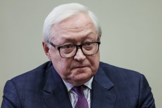 Η Μόσχα προειδοποιεί για μοιραία τραγωδία αν οι Δυτικοί υποτιμήσουν την αποφασιστικότητά της