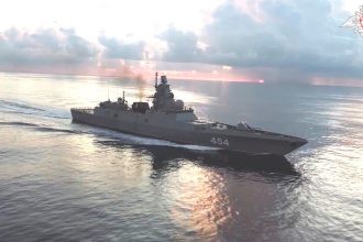 Επίδειξη δύναμης από τη Ρωσία: Πολεμικά πλοία στην Κούβα υπό το άγρυπνο βλέμμα των ΗΠΑ