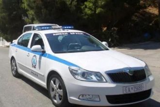 Συναγερμός στον Διόνυσο: Εντοπίστηκε άνδρας θανάσιμα τραυματισμένος μέσα σε σπίτι