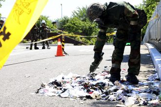 Νότια Κορέα: Η Βόρεια Κορέα στέλνει ξανά μπαλόνια που μεταφέρουν απορρίμματα