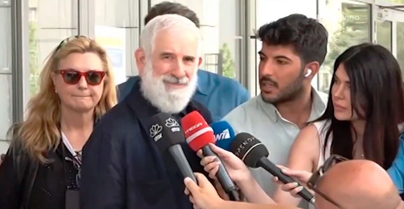 Οι πρώτες δηλώσεις Φιλιππίδη μετά την αναβολή της δίκης: Θα τα πούμε όλα όταν τελειώσει η υπόθεση (ΒΙΝΤΕΟ)