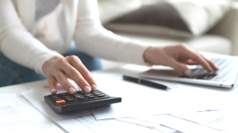 Μετατίθεται για τις 26 Ιουλίου η προθεσμία υποβολής φορολογικών δηλώσεων των νομικών προσώπων