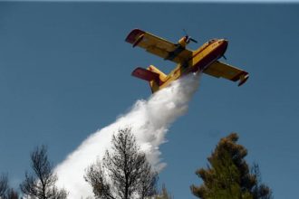 Πολύ υψηλός κίνδυνος πυρκαγιάς αύριο σε επτά Περιφέρειες