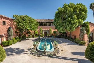 H έπαυλη όπου γυρίστηκε ο Νονός Νο1 στο Μπέβερλι Χιλς