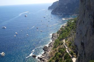 Ιταλία: Μπλόκο στις αφίξεις τουριστών στο Κάπρι