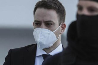 Γλυκά Νερά: Ο Μπάμπης Αναγνωστόπουλος δίνει Πανελλαδικές – Σε ποια σχολή θέλει να περάσει