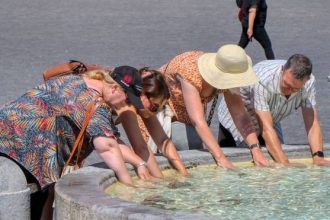 Υψηλές θερμοκρασίες και αφρικανική σκόνη – Πού αναμένονται 39άρια