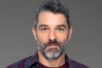 Πέτρος Λαγούτης: «Αδειάζει» τους «Παγιδευμένους» – «Ήρθε και μας καταρράκωσε, υπήρξαν στιγμές που υποφέραμε»