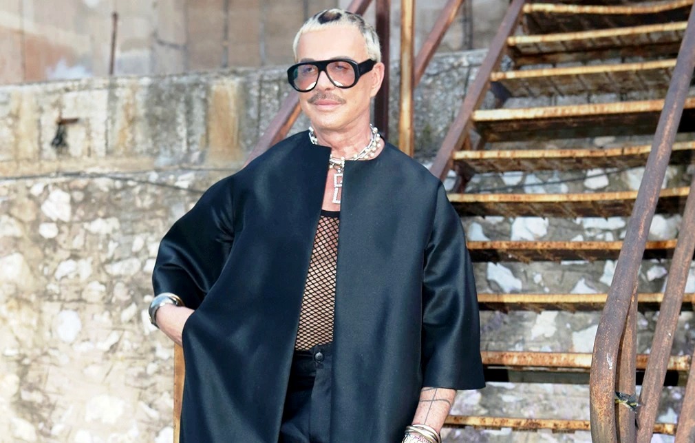 Λάκης Γαβαλάς: Μια φορά μου έκλεψαν την πούδρα στη φυλακή και τελικά μου έφεραν ταλκ από το ιατρείο