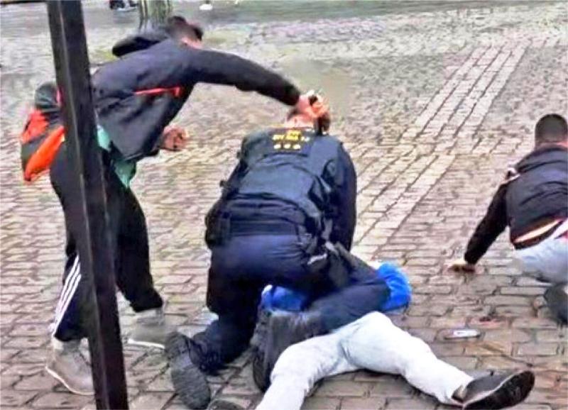 Πέθανε ο αστυνομικός που είχε τραυματιστεί από την επίθεση του 25χρονου Αφγανού στο Μανχάιμ