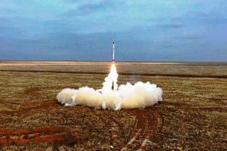 Λευκορωσία: Το Μινσκ λέει πως συμμετέχει σε πυρηνικά γυμνάσια με τη Ρωσία