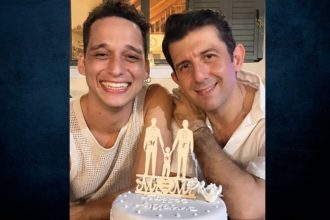 Ο Μιχάλης Οικονόμου παντρεύτηκε τον σύντροφό του Γιώργο Μακρή