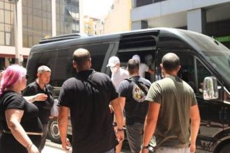 Φωτιά στην Ύδρα: Προσωρινά κρατούμενοι κρίθηκαν ο πλοίαρχος και ο υποπλοίαρχος της θαλαμηγού