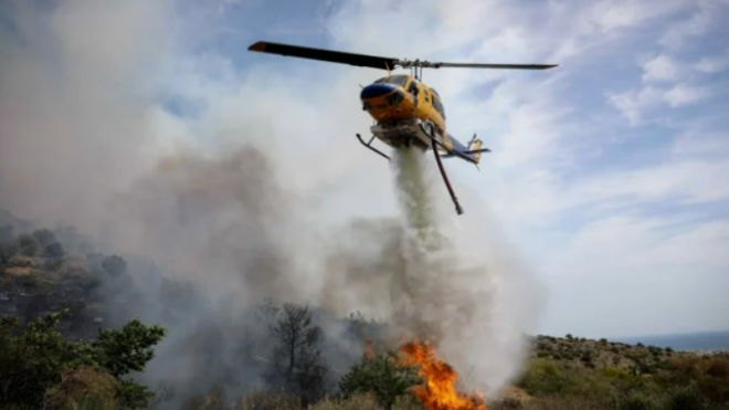 Μεγάλη φωτιά στο Μοναστηράκι Αλεξανδρούπολης