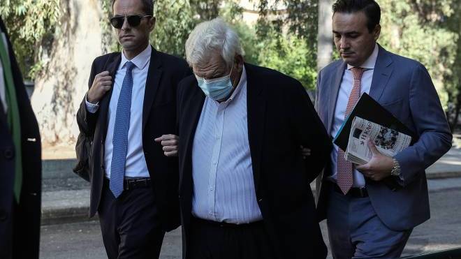 Στη φυλακή ο Τζώρτζης Κουτσολιούτσος για το σκάνδαλο της Folli Follie