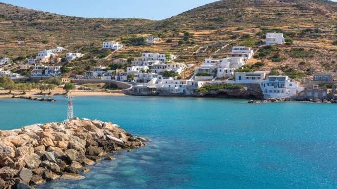 Σίκινος: Συναγερμός για δύο τουρίστριες που αγνοούνται