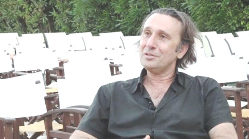 Ρένος Χαραλαμπίδης: Υπήρχαν θαυμάστριες που με περίμεναν έξω από το σπίτι μου, μου προκαλούσε τρόμο