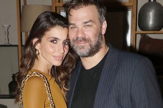 Ο Γιώργος Σαμπάνης έκανε πρόταση γάμου στην Ιωάννα Σαρρή - Όσα αποκάλυψε η Σταματίνα Τσιμτσιλή