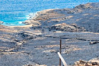 Σέριφος: Οι ζημιές που άφησε πίσω της η φωτιά στο νησί - Δείτε φωτογραφίες