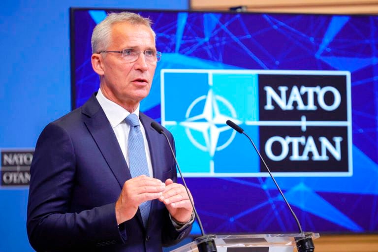 Γενς Στόλτενμπεργκ: Οι χώρες - μέλη του NATO δεν αντιμετωπίζουν άμεση στρατιωτική απειλή από τη Ρωσία
