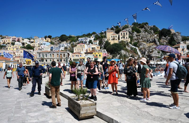 Προς ακύρωση 220.000 κρατήσεις στην Ελλάδα για το φετινό καλοκαίρι λόγω της χρεοκοπίας του FTI